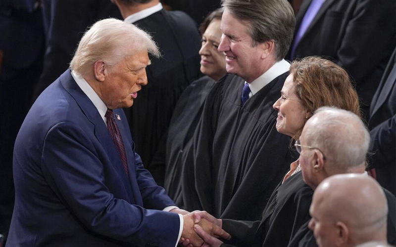 Suprema Corte de EU respalda a Trump en políticas de asilo y protección temporal