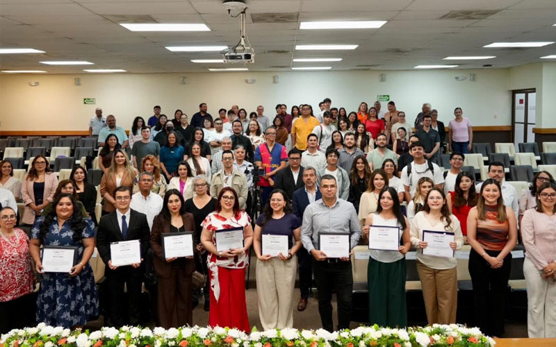 Premian a investigadores sonorenses por estudios sobre rickettsia y reparación de cartílago