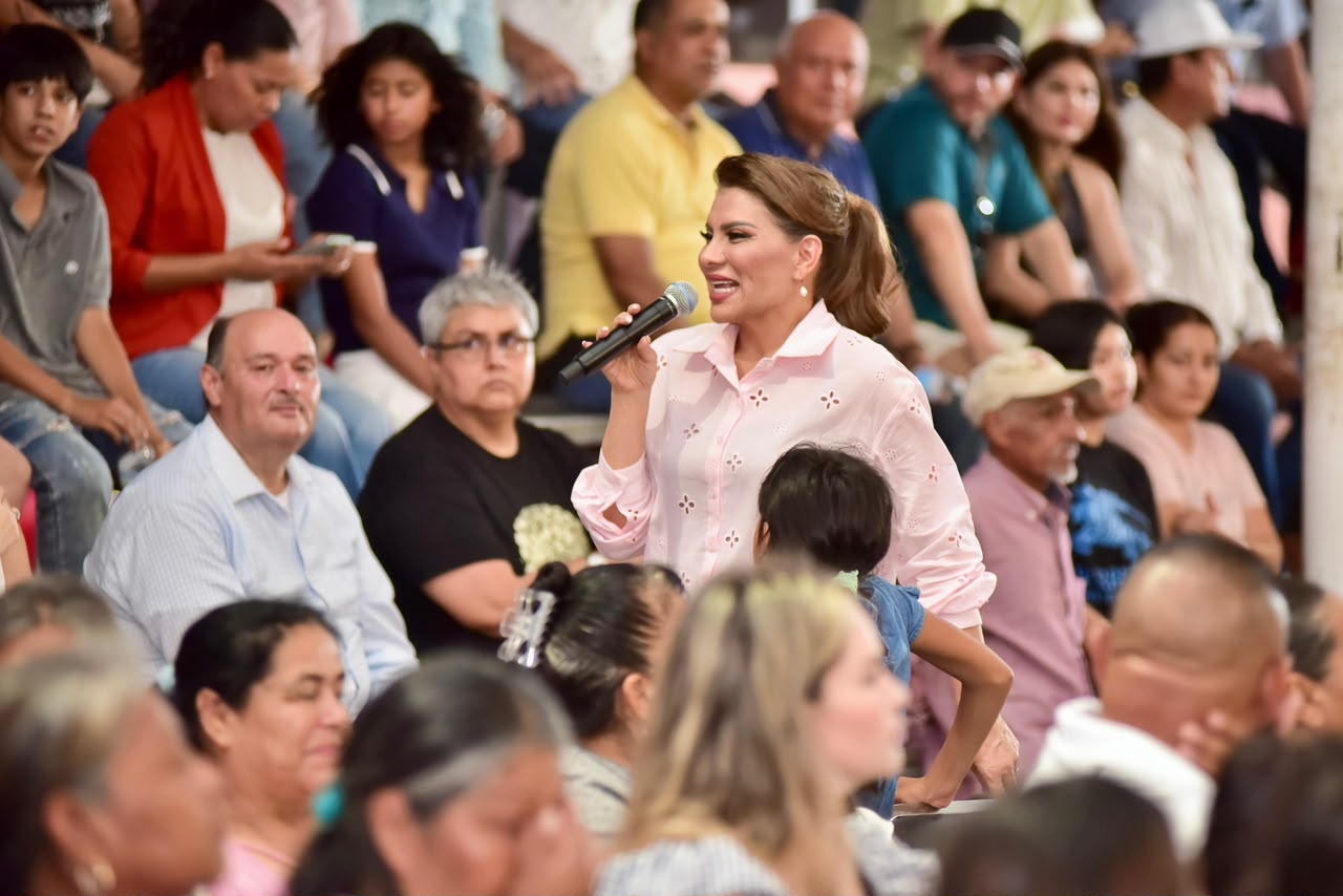 Lorenia Valles Refuerza Compromiso