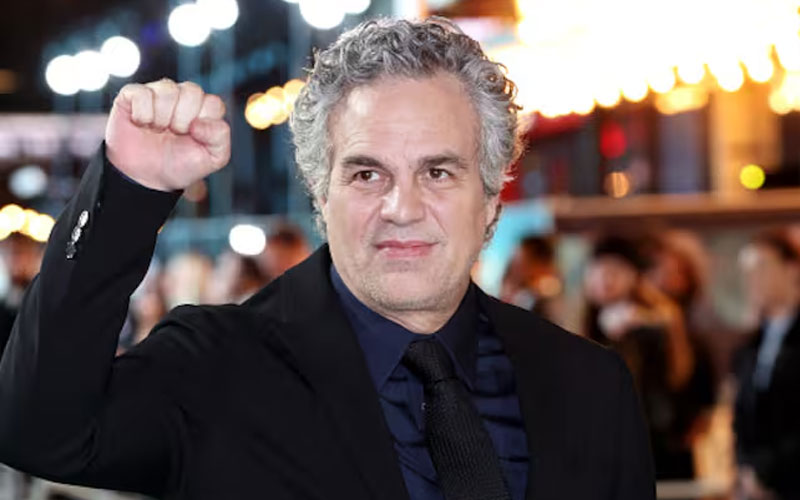 George Clooney defiende a Mark Ruffalo tras acusación de antisemitismo de Paramount