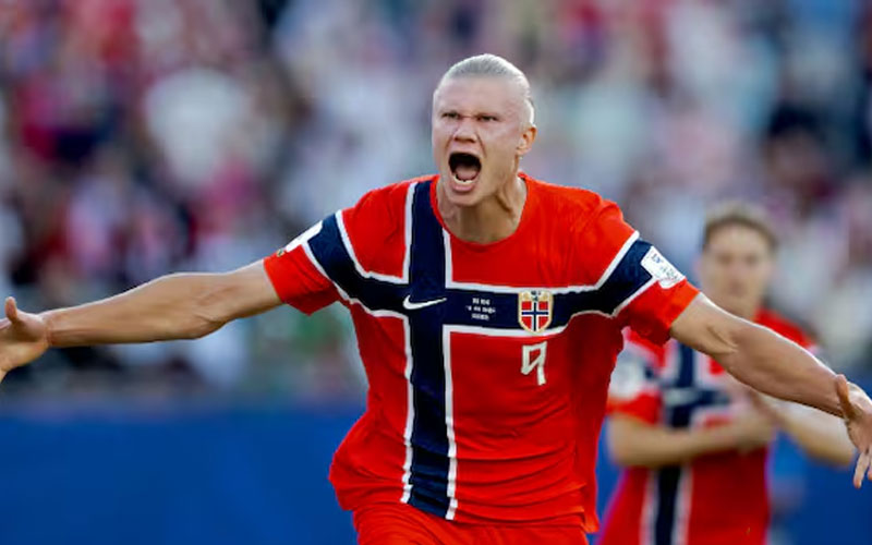Haaland brilla con doblete y lidera triunfo de Noruega en su regreso al Mundial