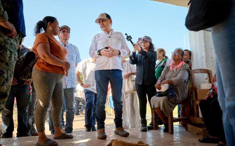 Alfonso Durazo recorre zonas afectadas por Polo