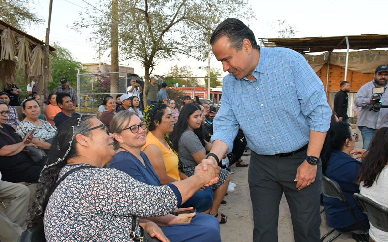 Cumple Toño Astiazarán con obra comprometida con familias de la Norberto Ortega