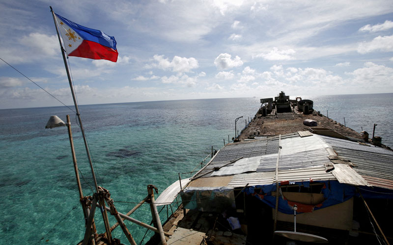 Filipinas acusa a Guardia Costera china de herir a marinero en aguas disputadas