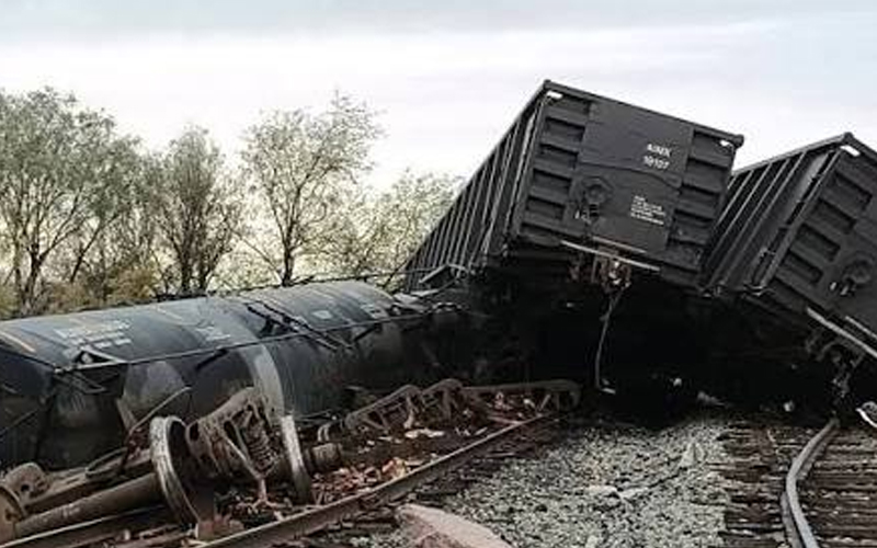 Descarrilamiento de tren provoca derrame de 59 mil litros de químico en Naco