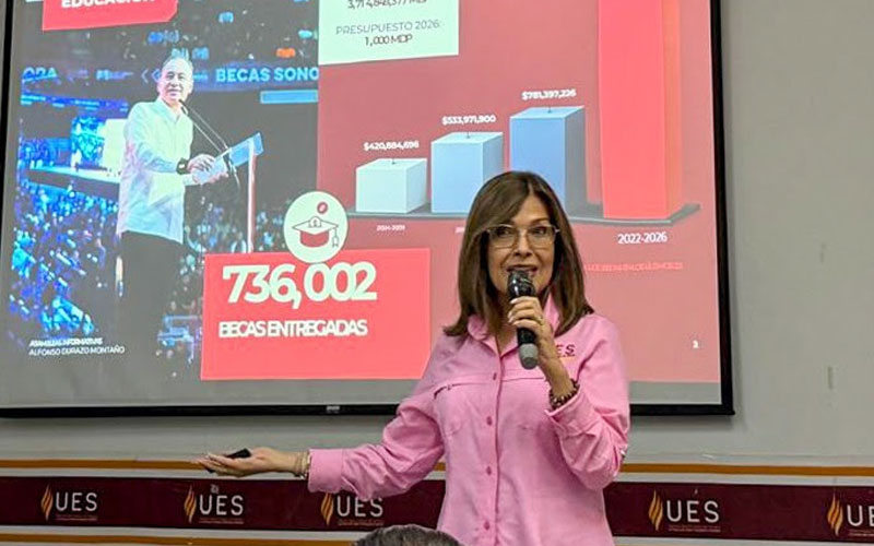 Gobierno de Sonora entrega nuevas unidades para transporte de estudiantes de la UES en San Luis Río Colorado