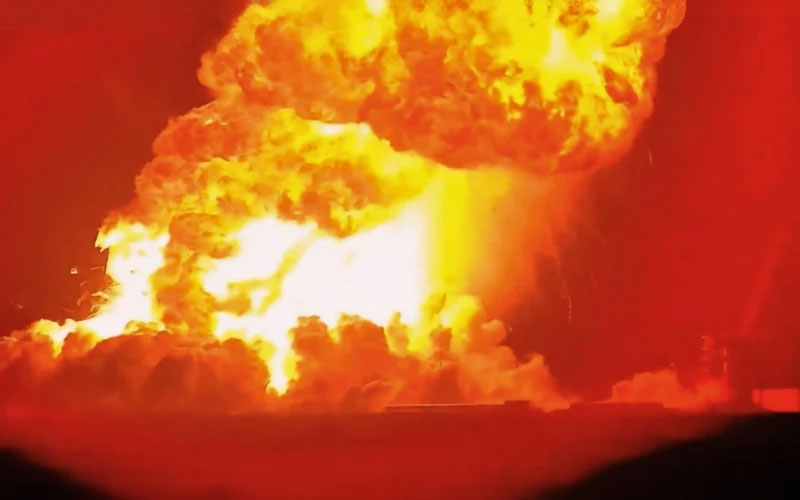 Explota cohete de SpaceX durante prueba en Texas; no se reportan heridos
