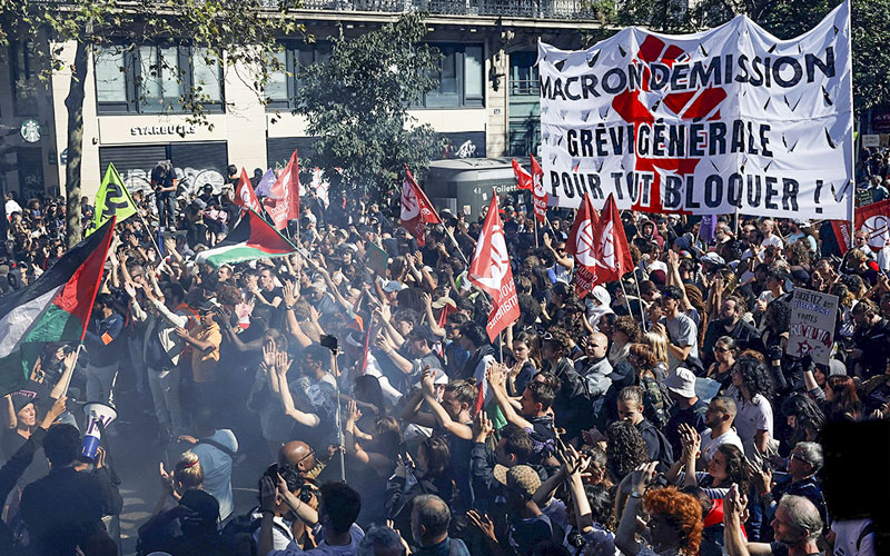 Miles protestan en Francia contra la “austeridad” y en favor de gravar a los ultra ricos