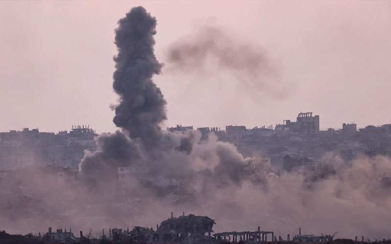 Ataques israelíes durante la madrugada dejan 30 muertos en Gaza