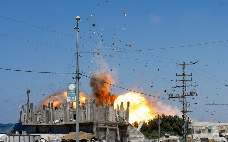 Israel controla casi 70% de Gaza y amenaza con ampliar ataques por lanzamiento de papalotes