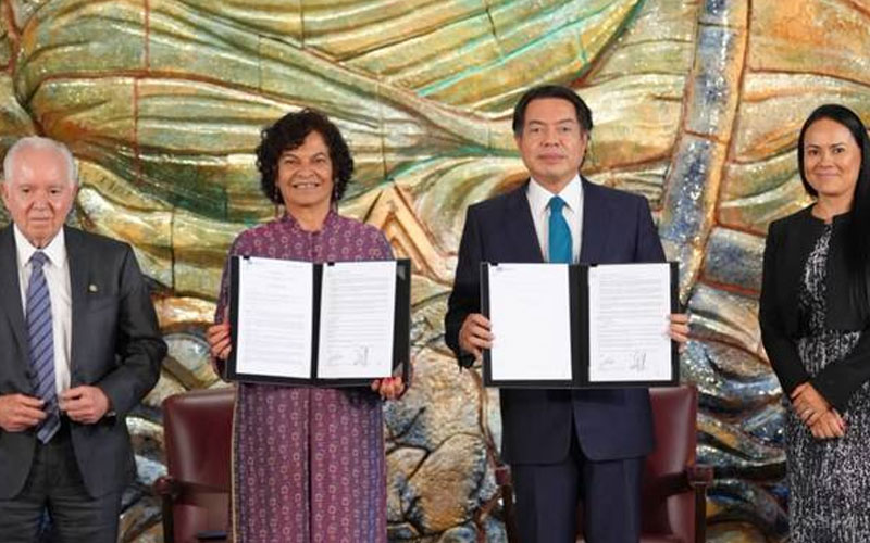 SEP y Unesco acuerdan impulsar transformación digital educativa y uso ético de la IA