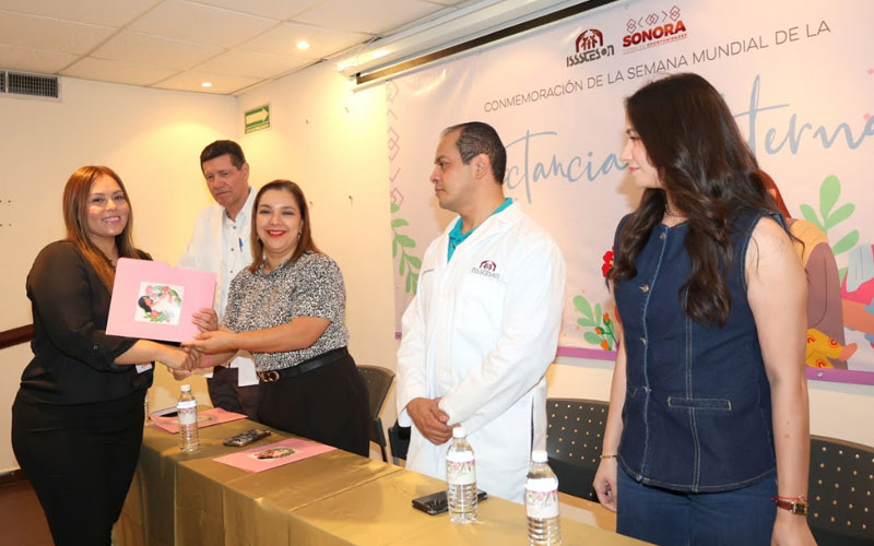 Isssteson ofrece ponencias sobre lactancia materna para personal de salud en Hermosillo