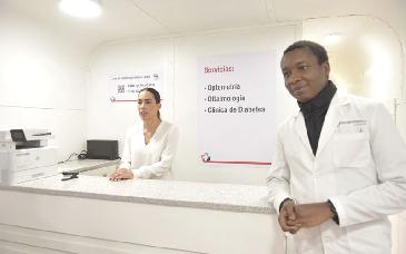 Benefician Ayuntamiento de Hermosillo y Fundación Grupo México a 30 personas con cirugías de cataratas gratuitas