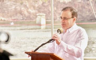 Impulsa Alfonso Durazo el clúster Guaymas-San Carlos para detonar el desarrollo turístico