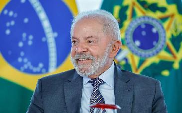 Lula ironiza sobre posible intervención de Trump en elecciones de Brasil y critica a aliados de Bolsonaro por pedir presión extranjera