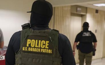 En Chicago, latinos temen incluso ir a la iglesia por las redadas migratorias