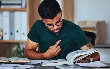 7 libros para cerrar el año con un negocio más fuerte y una mentalidad ganadora