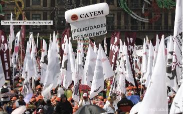 Cooptación sindical gana fuerza en 4T