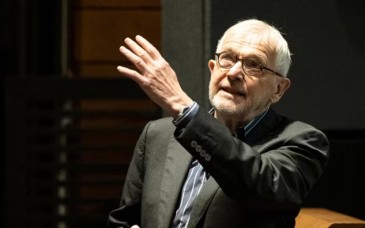 Nobel de Física Francis Halzen destaca uso de IA para investigar neutrinos