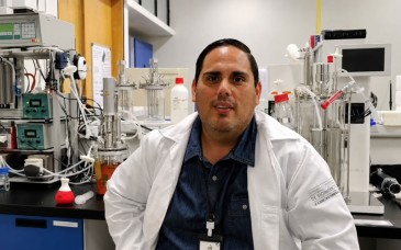 Investigador de la Unison obtiene beca internacional para impulsar biotecnología aplicada a la minería