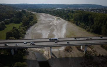 Francia e Inglaterra endurecen restricciones de agua por sequía y calor extremo