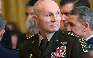 Pentágono pide renuncia del jefe del Ejército en reconfiguración del mando militar