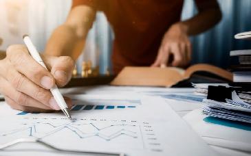 Las 4 bases indispensables para emprender con propósito y equilibrio