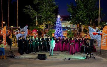 Talento hermosillense ilumina el Jardín Juárez con Parque al Arte en su edición navideña