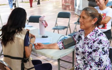 Clínicas Móviles acercan servicios gratuitos de salud preventiva a familias de Bavispe