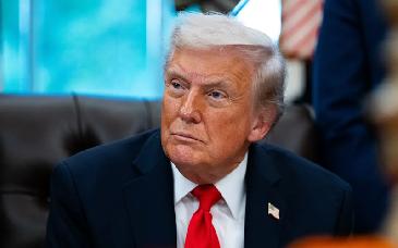 Trump amenaza con retener fondos administrativos de SNAP a estados demócratas