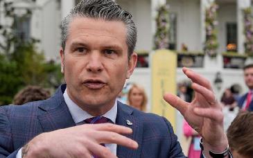 Respaldo de Trump a Hegseth, pese a nueva filtración de planes militares
