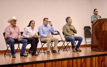 Sagarhpa entrega incubadora a Unisierra para repoblamiento de guajolote