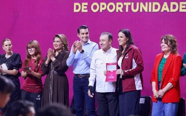 Gobernador Alfonso Durazo entrega 657 becas a atletas y entrenadores de Codeson