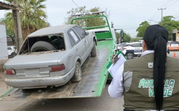 Retiran 195 vehículos abandonados de calles de Hermosillo
