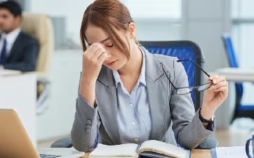 La hora exacta del día en la que más baja nuestra energía