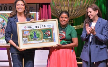 Presentan billete conmemorativo dedicado al proyecto Olinia