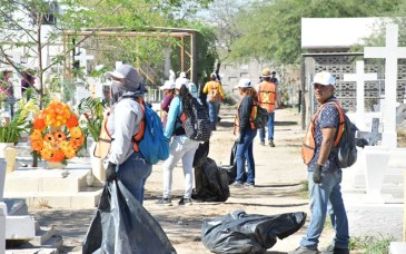 Preparan panteones de Hermosillo con operativo de limpieza rumbo al Día de Muertos