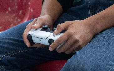 Impuesto a videojuegos genera debate por impacto mínimo y riesgos al sector