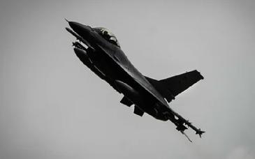 OTAN intercepta bombarderos rusos en el Báltico con cazas desplegados desde Lituania