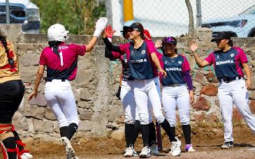 Softbol sonorense abre con cuatro victorias en la Olimpiada Nacional 2026