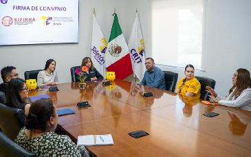 Sipinna y Teletón firman convenio para fortalecer inclusión de la niñez