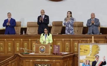 Asamblea venezolana promulga nueva Ley de Hidrocarburos