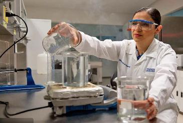 Crisis laboral amenaza el futuro científico en México