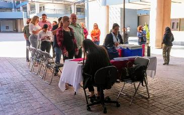 Instalan punto de vacunación en el Centro de Gobierno para reforzar protección invernal