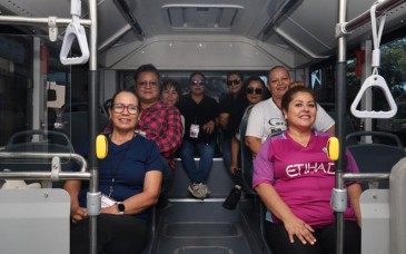 Capacitan a 65 mujeres para operar autobuses eléctricos en Hermosillo