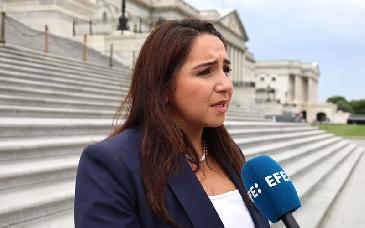 Legisladores de EU exigen frenar planes militares contra Cuba