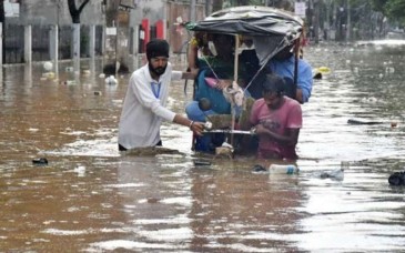 Inundaciones y calor extremo dejan cientos de afectados en Asia y Europa