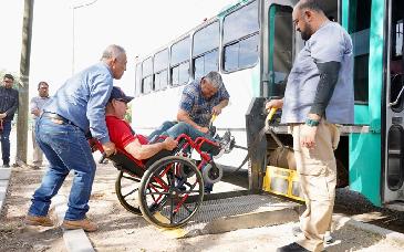 Capacitan a operadores de transporte en inclusión y trato digno