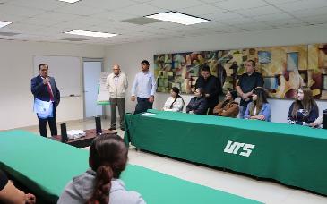 Gobierno de Sonora abre primer programa del área de la salud en la UTS