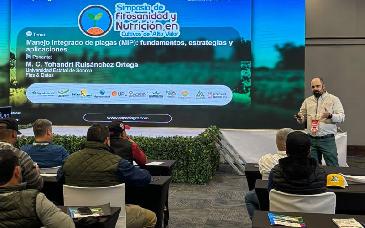 Académico de la UES destaca en simposio nacional de fitosanidad en Baja California